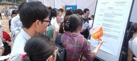 Sinh viên FPT Mạng cá cược bóng đá
 Hà Nội tham dự "Job fair" vào ngày 7/6/2013