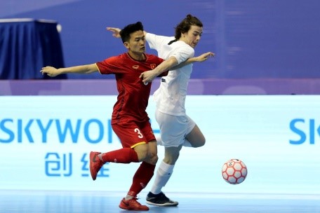 Đoàn Văn Định trong màu áo đội tuyển futsal Việt Nam.